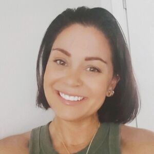 Meet your Posher, Cynthia